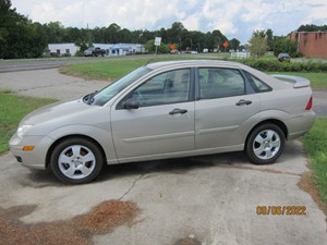 2007 FORD FOCUS ZX4 for sale by dealer