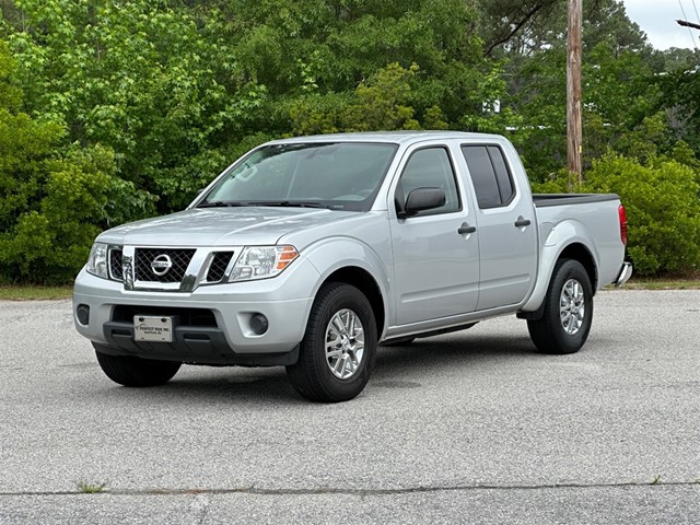 Nissan Frontier S Crew Cab 5AT 2WD in Smithfield