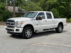 Picture of a 2016 Ford F-250 SD Lariat Crew Cab 4WD