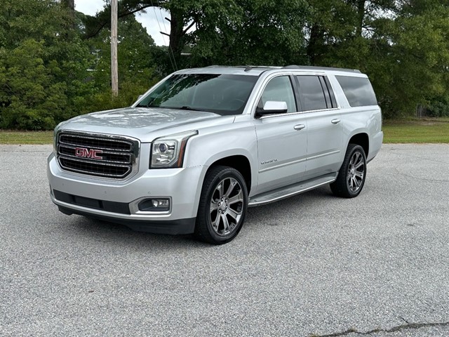 GMC Yukon XL SLT 1/2 Ton 2WD in Smithfield