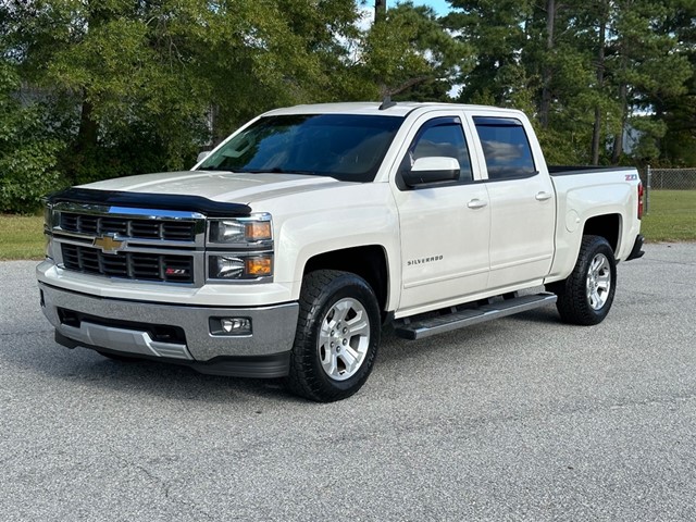 Chevrolet Silverado 1500 LT Crew Cab 4WD in Smithfield