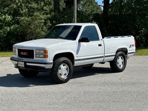 Picture of a 1996 GMC SIERRA