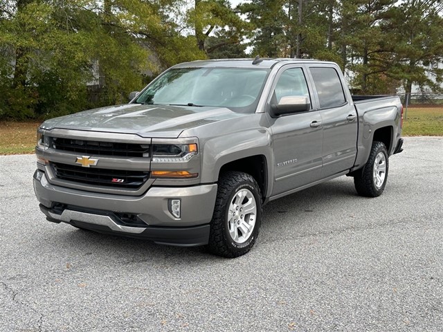 Chevrolet Silverado 1500 LT Crew Cab 4WD in Smithfield