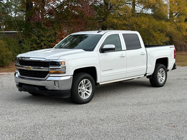 Chevrolet Silverado 1500 LT Crew Cab 4WD in Smithfield