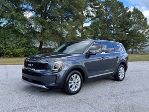 Picture of a 2022 Kia Telluride LX