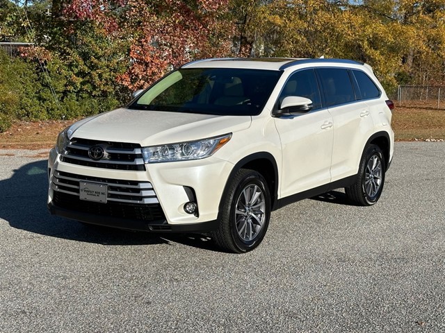 Toyota Highlander XLE FWD V6 in Smithfield