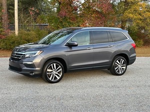 2018 Honda Pilot Touring 4WD for sale by dealer