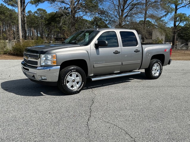 Chevrolet Silverado 1500 LT Crew Cab 4WD in Smithfield