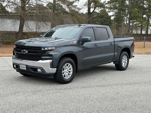 Chevrolet Silverado 1500 LT Crew Cab 4WD in Smithfield