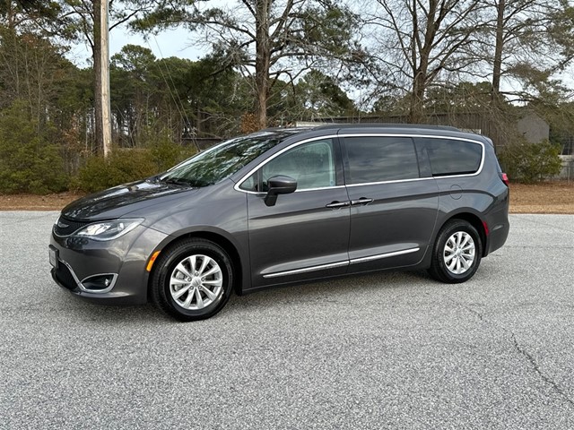 Chrysler Pacifica Touring-L in Smithfield