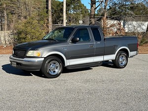 Picture of a 2002 Ford F-150 Lariat SuperCab Short Bed 2WD