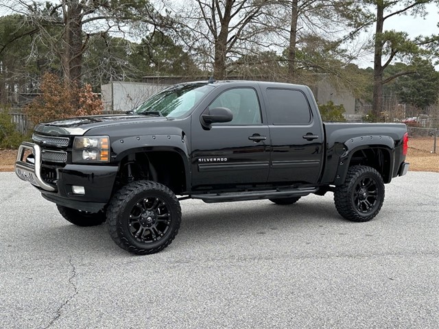 Chevrolet Silverado 1500 LT Crew Cab 4WD in Smithfield