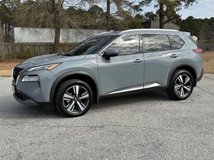 Picture of a 2021 Nissan Rogue SL