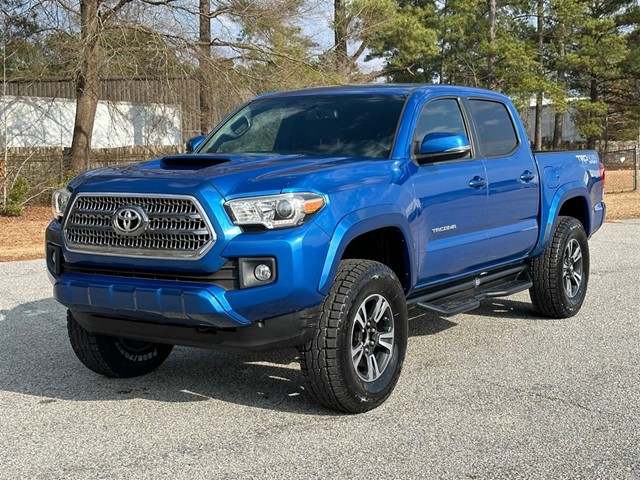 Toyota Tacoma SR5 Double Cab Long Bed V6 6AT 4WD in Smithfield