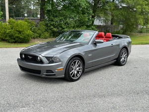 Picture of a 2014 Ford Mustang GT Convertible