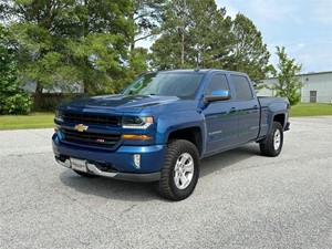 Picture of a 2018 Chevrolet Silverado 1500 LT Crew Cab 4WD