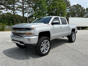 2017 Chevrolet Silverado 1500 LT Crew Cab 4WD for sale by dealer