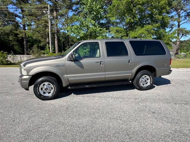 Ford Excursion Limited 6.8L 4WD in Smithfield