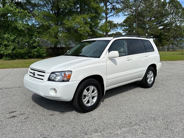 Toyota Highlander 2WD in Smithfield