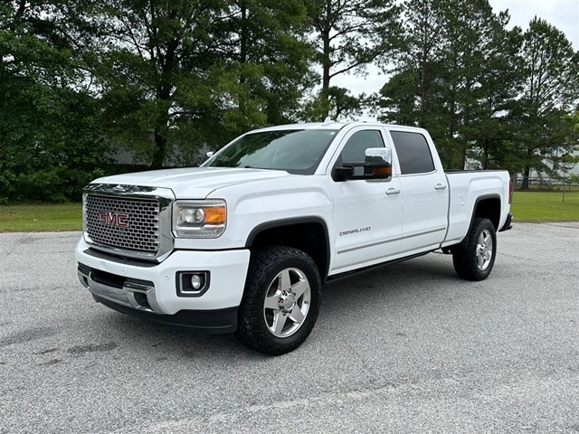 GMC Sierra 2500HD Denali Crew Cab 4WD in Smithfield