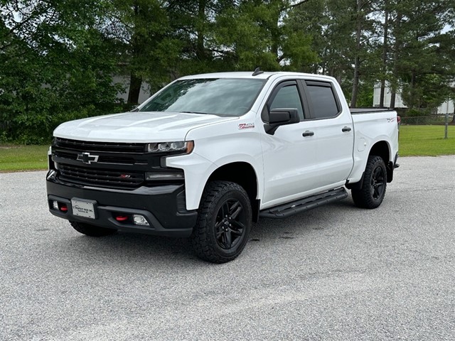 Chevrolet Silverado 1500 LT Trail Boss Crew Cab 4WD in Smithfield