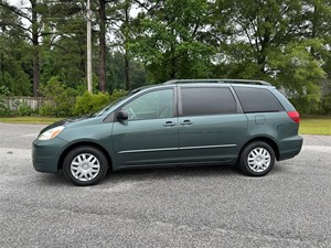 2004 Toyota Sienna LE - 7 Passenger for sale by dealer