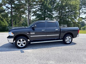 Picture of a 2017 RAM 1500 SLT Crew Cab SWB 4WD