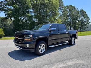 Picture of a 2017 Chevrolet Silverado 1500 LT Crew Cab 4WD