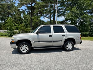 Picture of a 2004 Chevrolet Tahoe 2WD