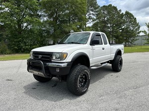 2000 Toyota Tacoma PreRunner Xtracab V6 2WD for sale by dealer