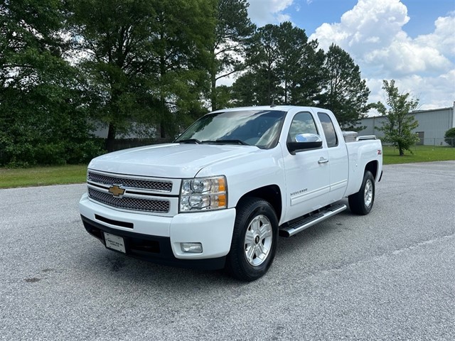 Chevrolet Silverado 1500 LTZ  4WD in Smithfield