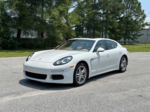 Picture of a 2014 Porsche Panamera 4