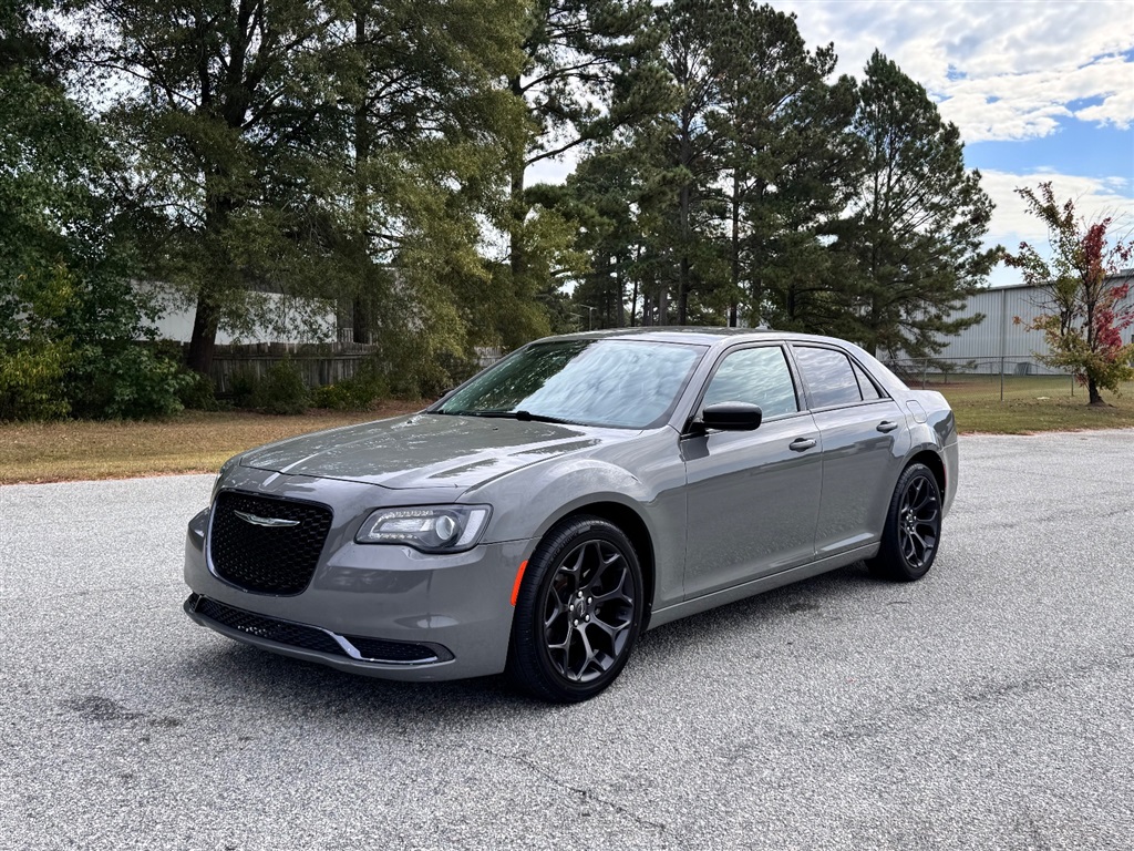 2019 Chrysler 300
