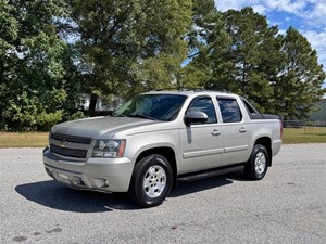 Picture of a 2008 Chevrolet Avalanche