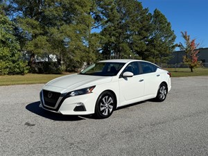 Picture of a 2022 Nissan Altima 2.5 S