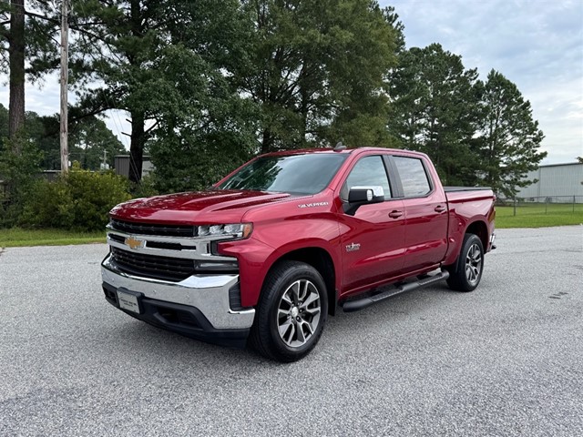 Chevrolet Silverado 1500 LT Crew Cab 2WD in Smithfield