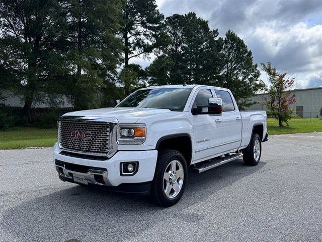 GMC Sierra 2500HD Denali Crew Cab 4WD in Smithfield