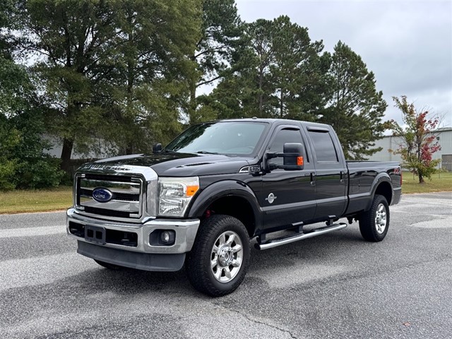 Ford F-350 SD Lariat Crew Cab 4WD in Smithfield