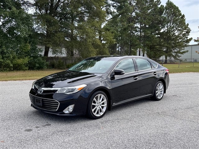 Toyota Avalon Limited in Smithfield