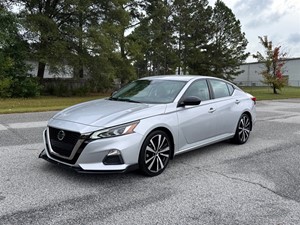 Picture of a 2020 Nissan Altima