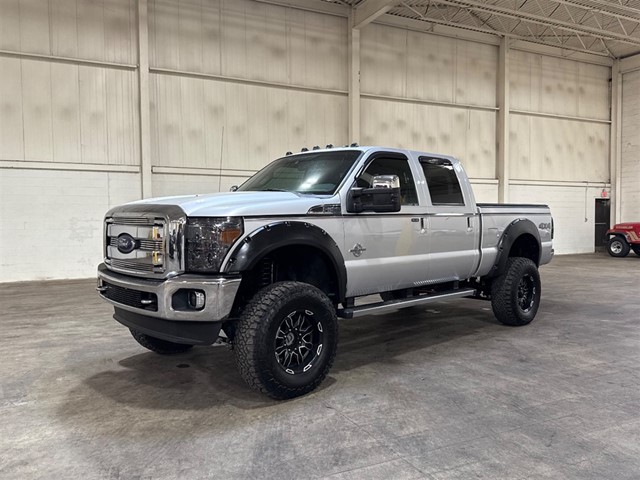 Ford F-250 SD XL Crew Cab 4WD in Smithfield