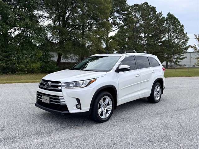 Toyota Highlander Limited AWD V6 in Smithfield