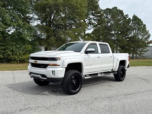 2017 Chevrolet Silverado 1500 LT Crew Cab 4WD for sale by dealer