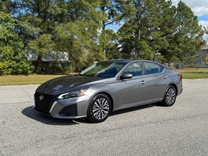 2023 Nissan Altima 2.5 SV for sale by dealer