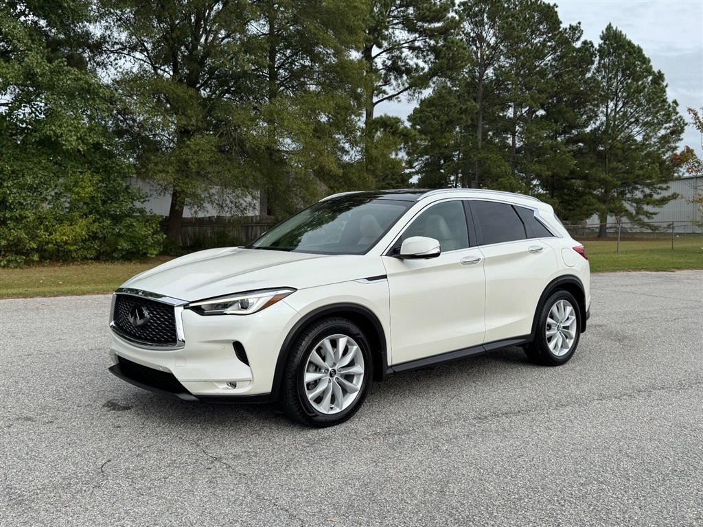 2019 INFINITI QX50 Essential