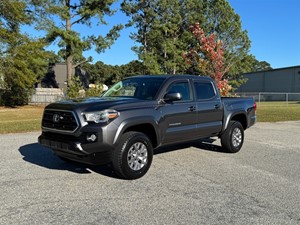2017 Toyota Tacoma SR5 Double Cab Long Bed V6 6AT 2WD for sale by dealer
