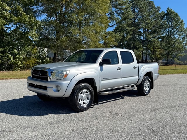 Toyota Tacoma PreRunner Double Cab V6 Auto 2WD in Smithfield