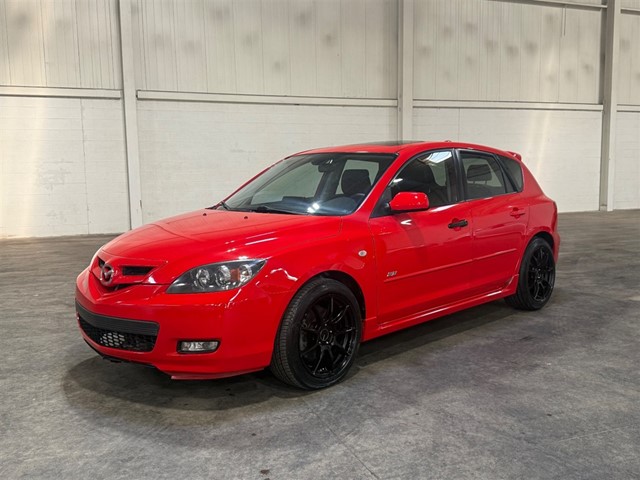 Mazda MAZDA3 s Touring 5-Door in Smithfield
