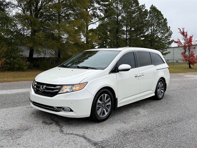 Honda Odyssey Touring in Smithfield