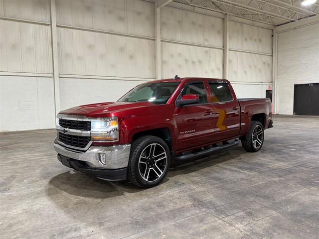 Chevrolet Silverado 1500 LT Crew Cab 4WD in Smithfield